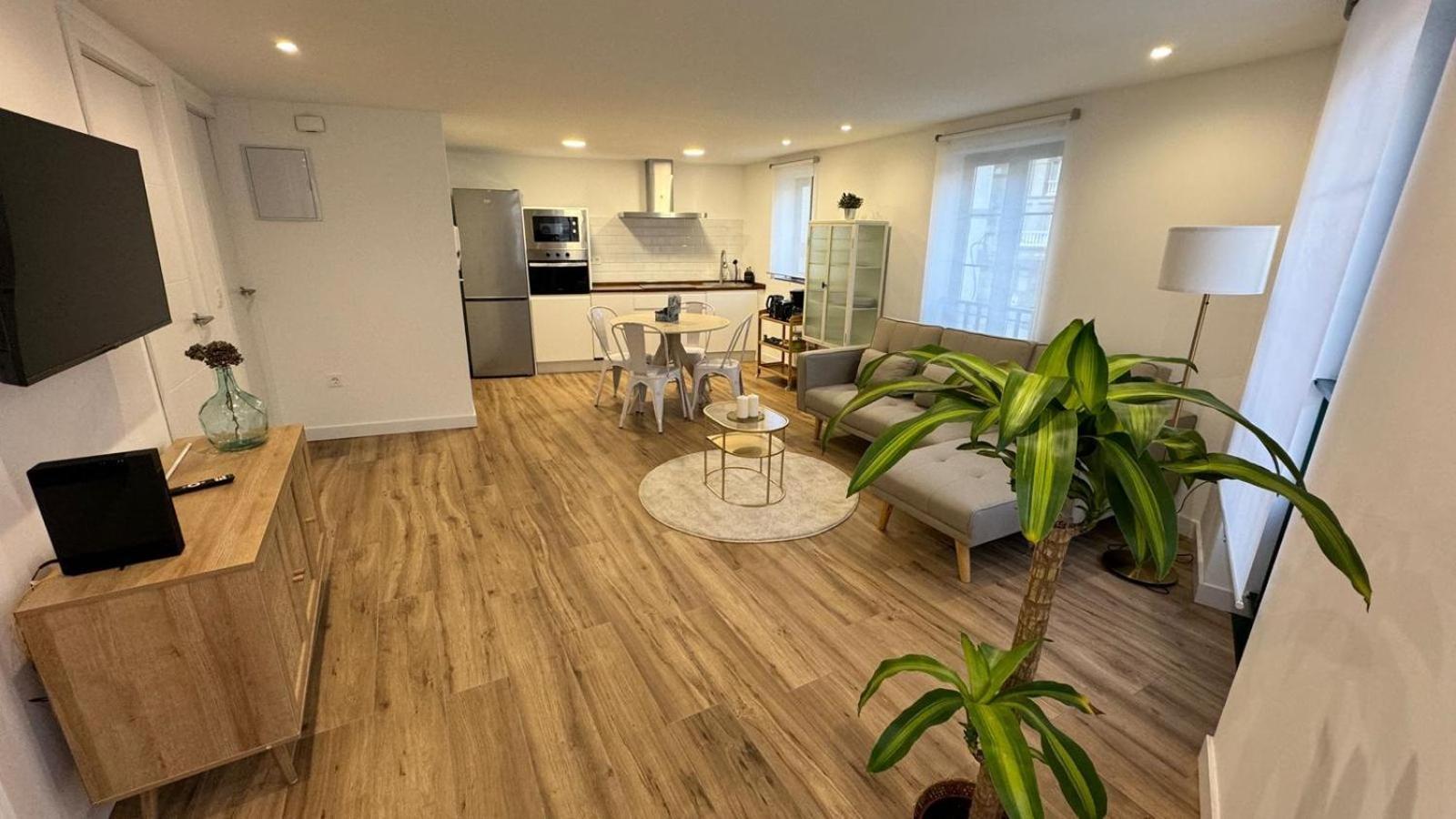 Apartamentos Urbanin II Plaza De San Pedro Кудильеро Экстерьер фото